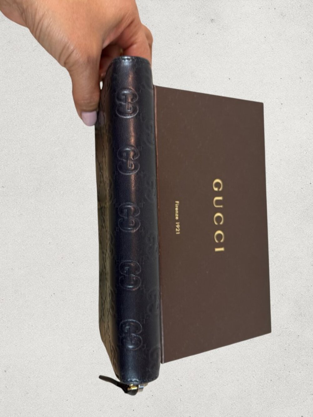 GUCCI Guccissima Leather Zip-Around Wallet. P0087 - Picture 11 of 15